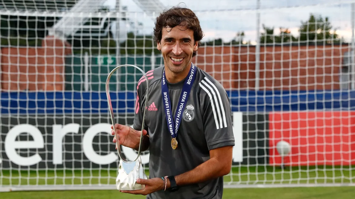 Raul leaves Real Madrid