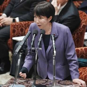 Japan to move citizens out of Iran