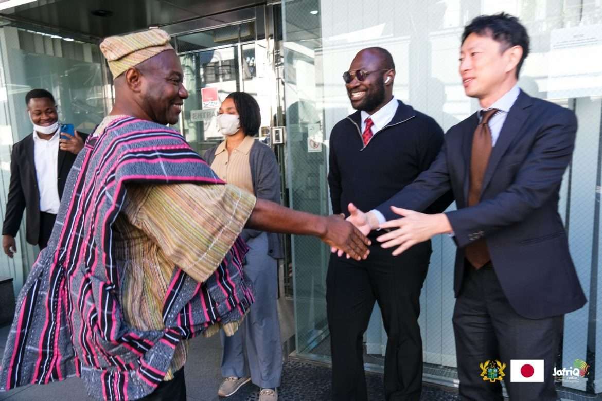 Ghana Ambassador Ajongbah meets Japan Emperor